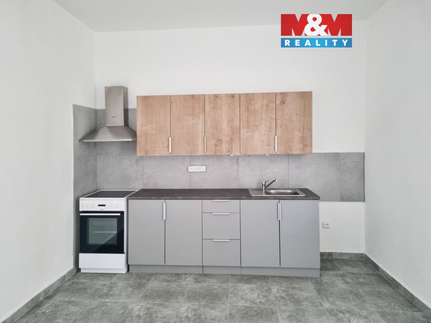 Pronájem bytu 1+1 38 m² - foto 1
