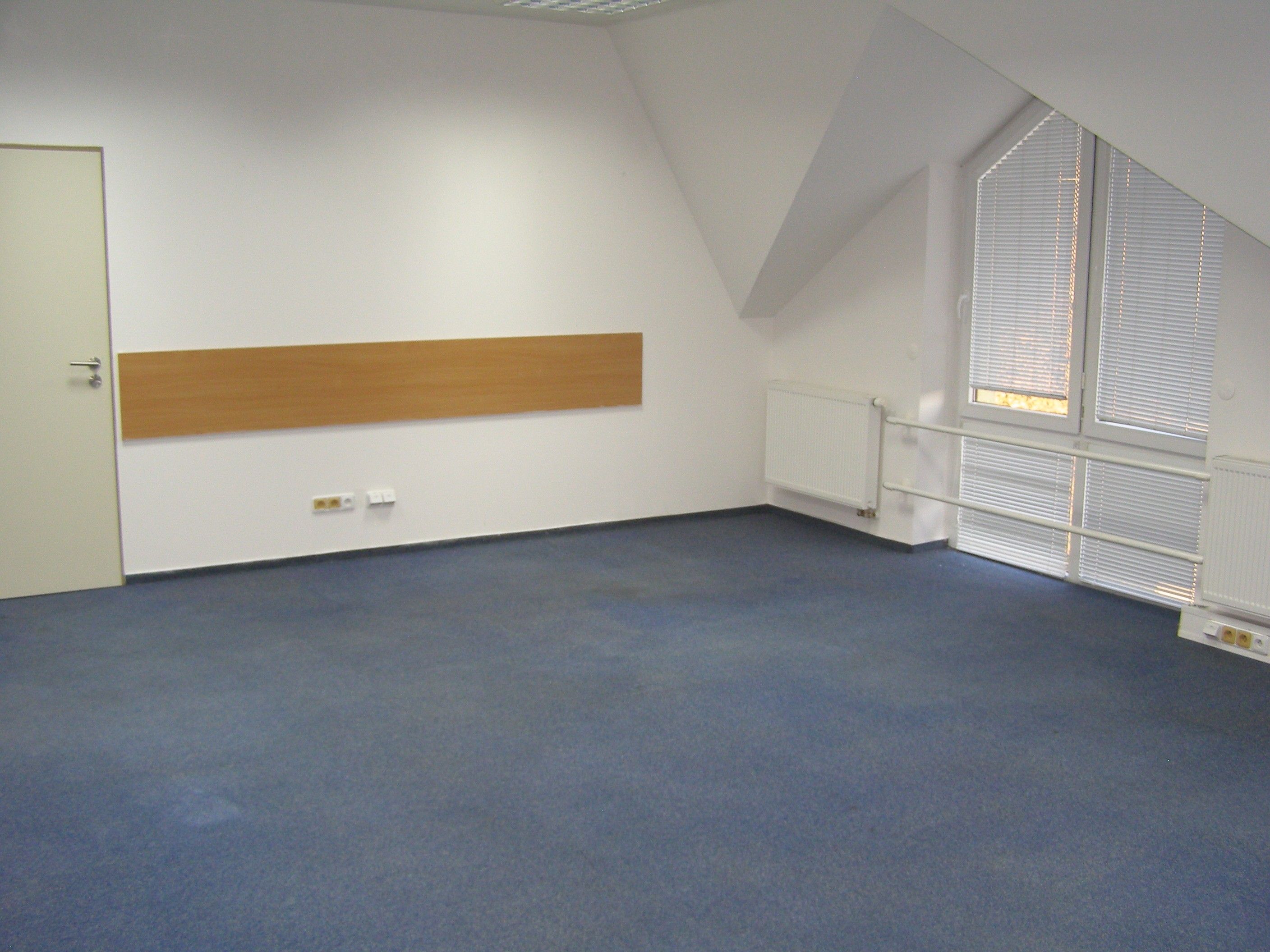 Pronájem komerčního prostoru 116.7 m² - foto 5