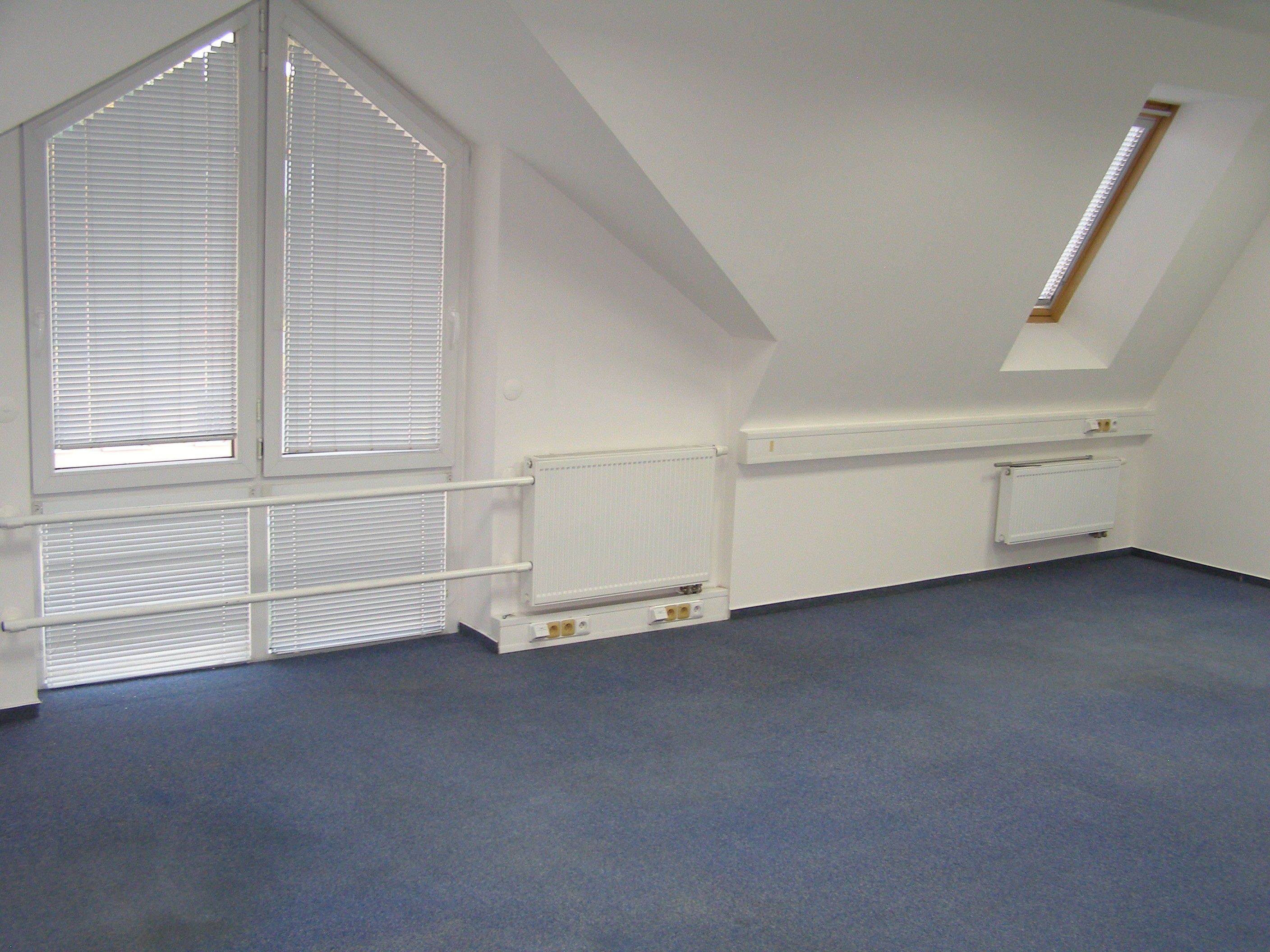 Pronájem komerčního prostoru 116.7 m² - foto 4