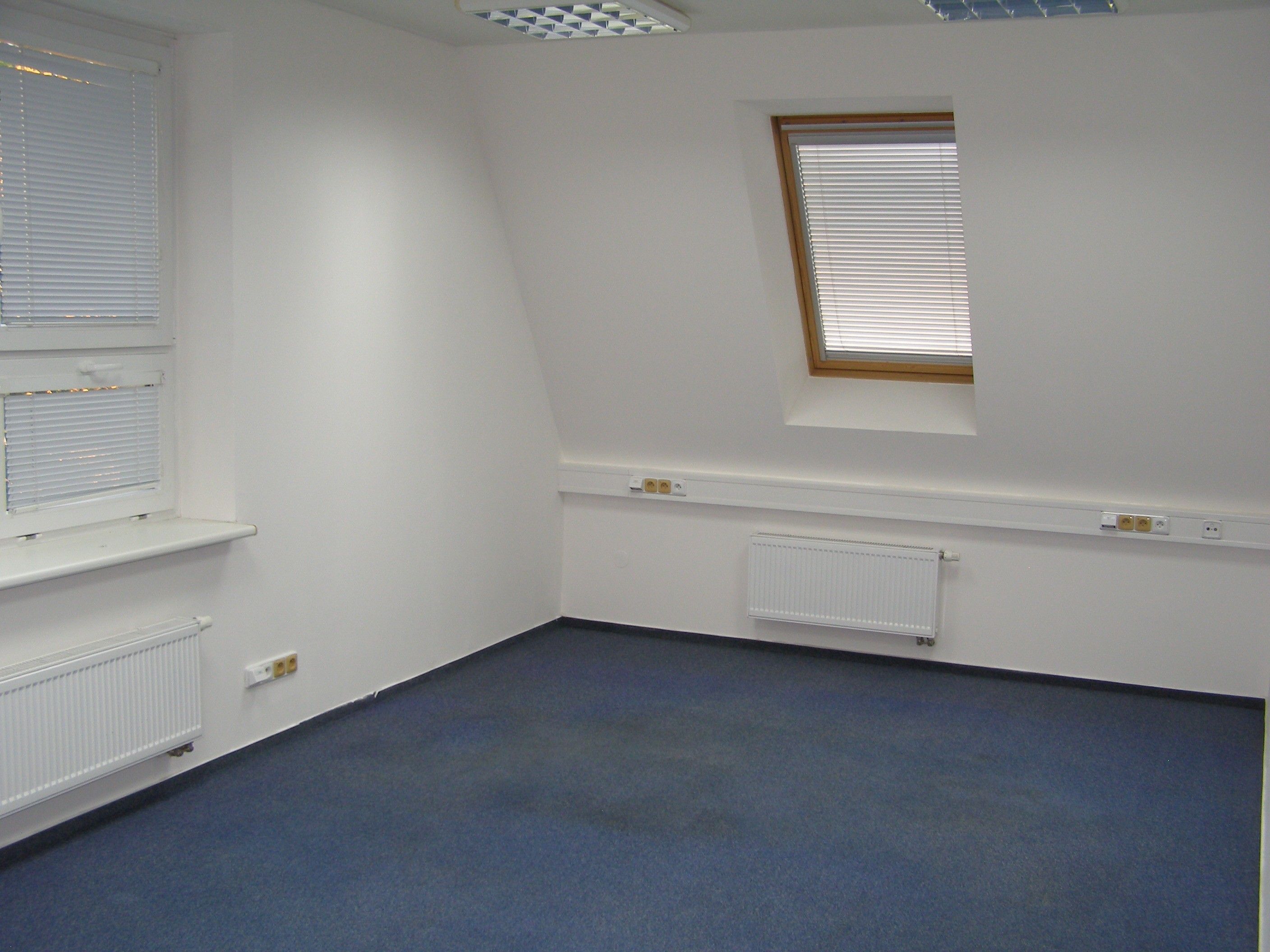 Pronájem komerčního prostoru 116.7 m² - foto 6