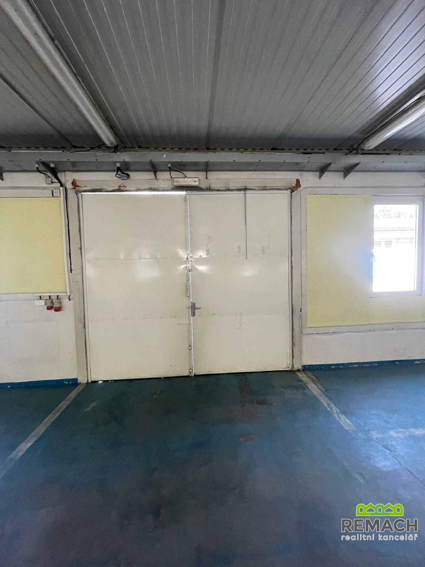 Pronájem komerčního prostoru 300 m² - foto 4