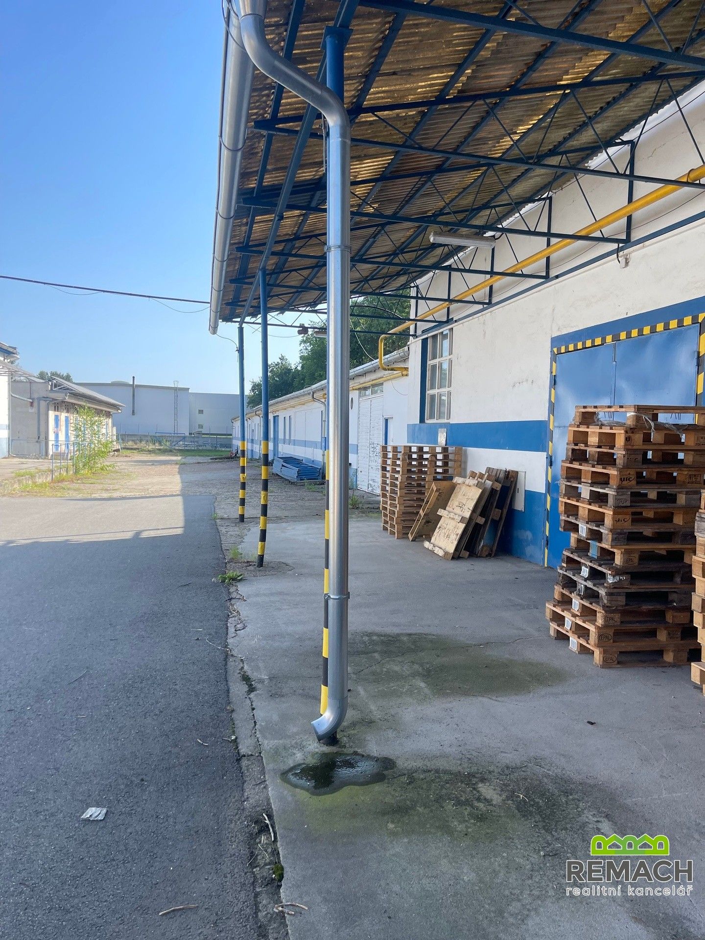 Pronájem komerčního prostoru 300 m² - foto 15