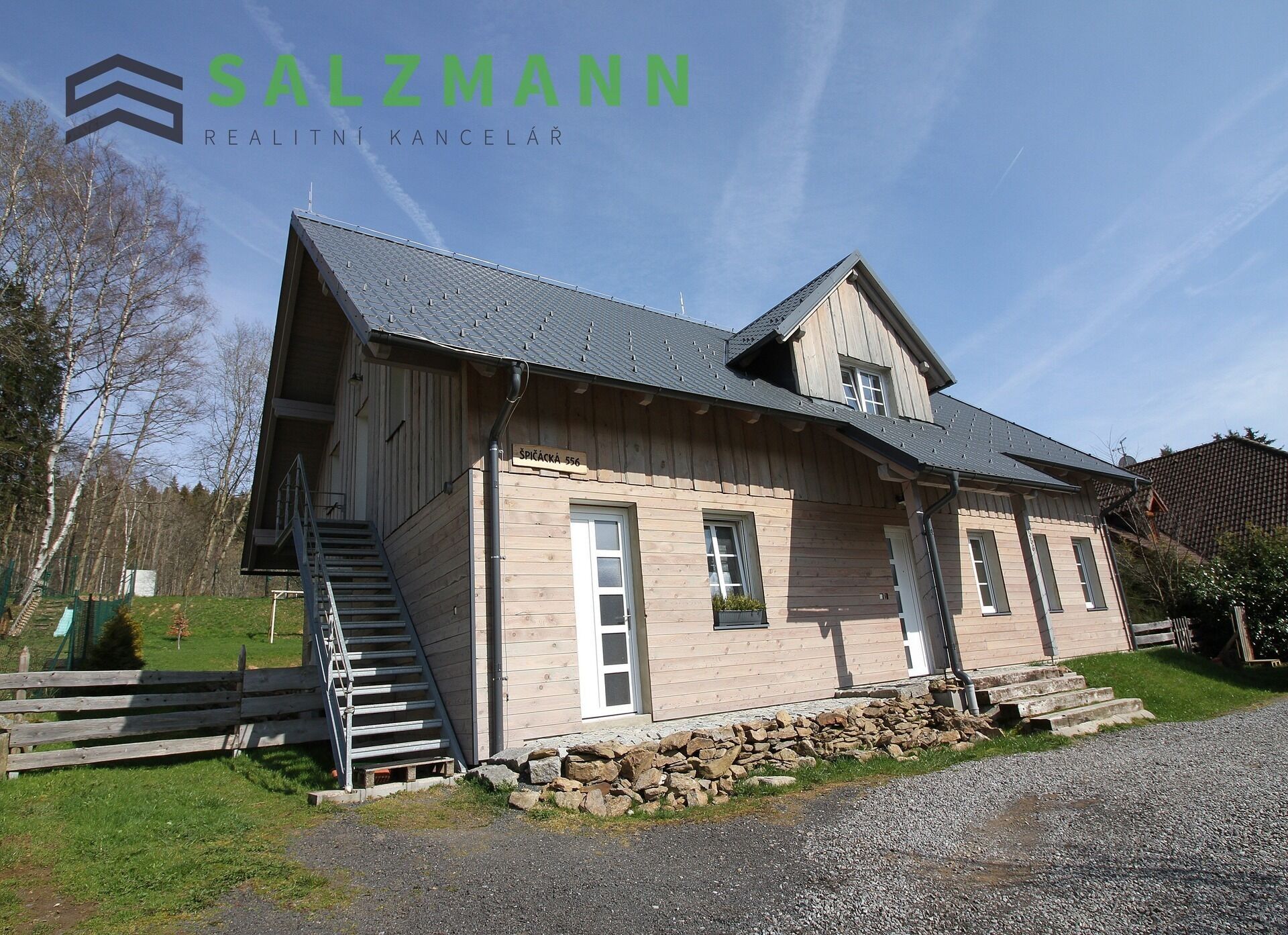 Pronájem bytu 1+kk 20 m² - foto 1