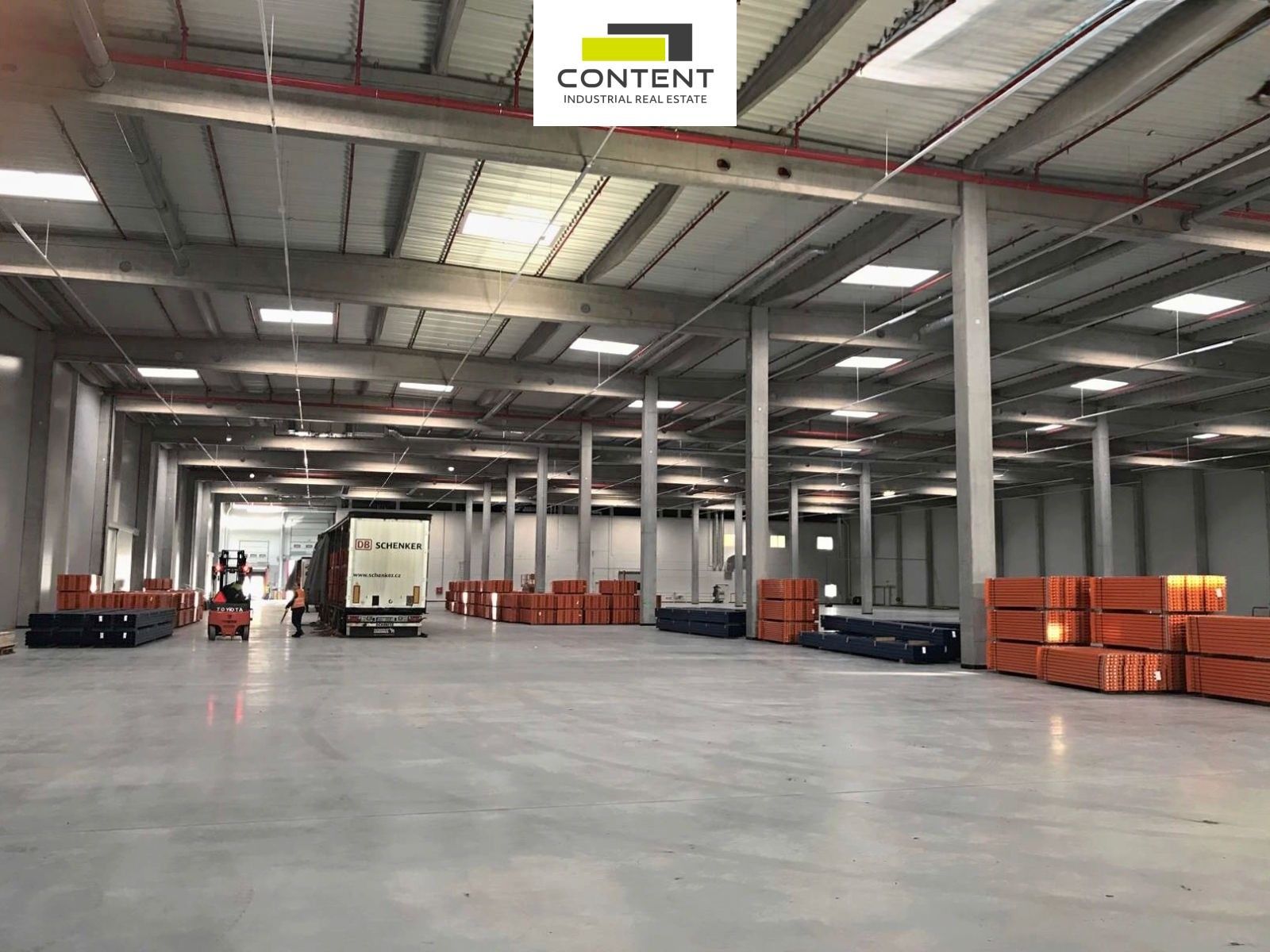 Pronájem komerčního prostoru 3800 m² - foto 5