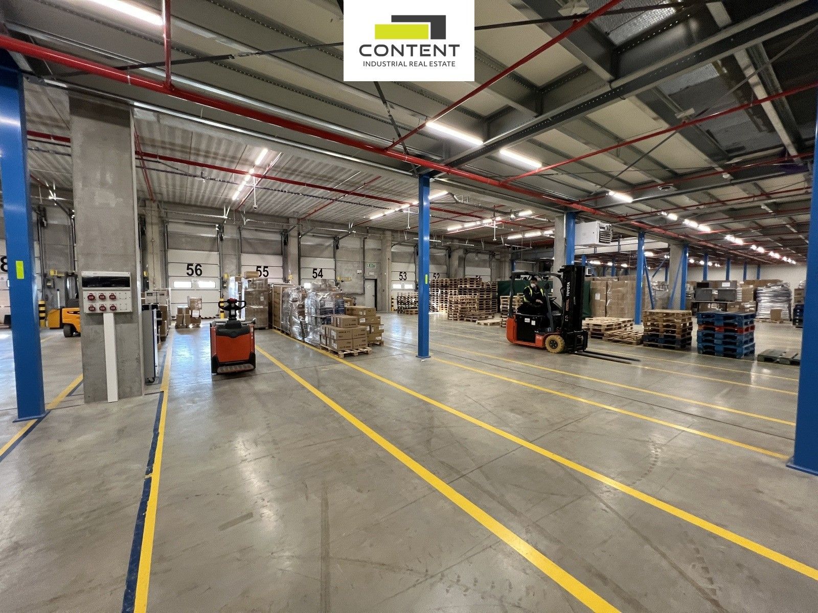 Pronájem komerčního prostoru 3800 m² - foto 1