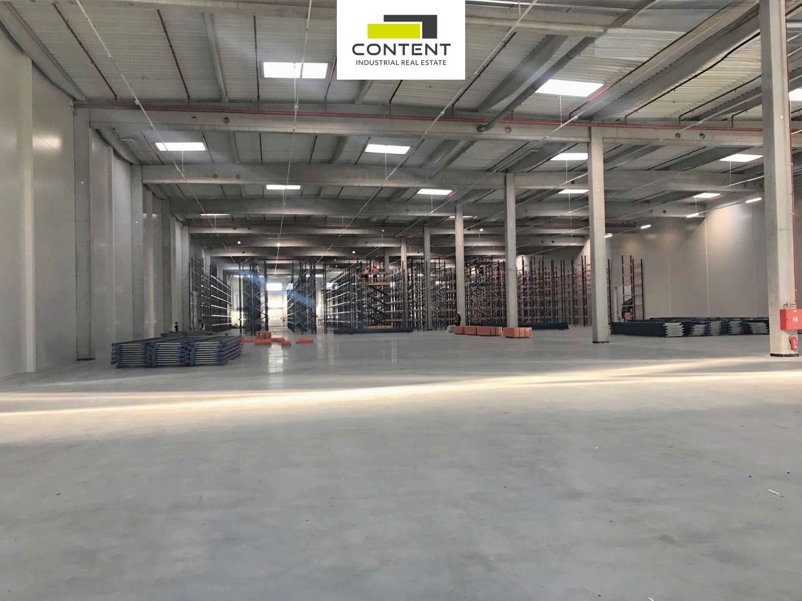 Pronájem komerčního prostoru 3800 m² - foto 8