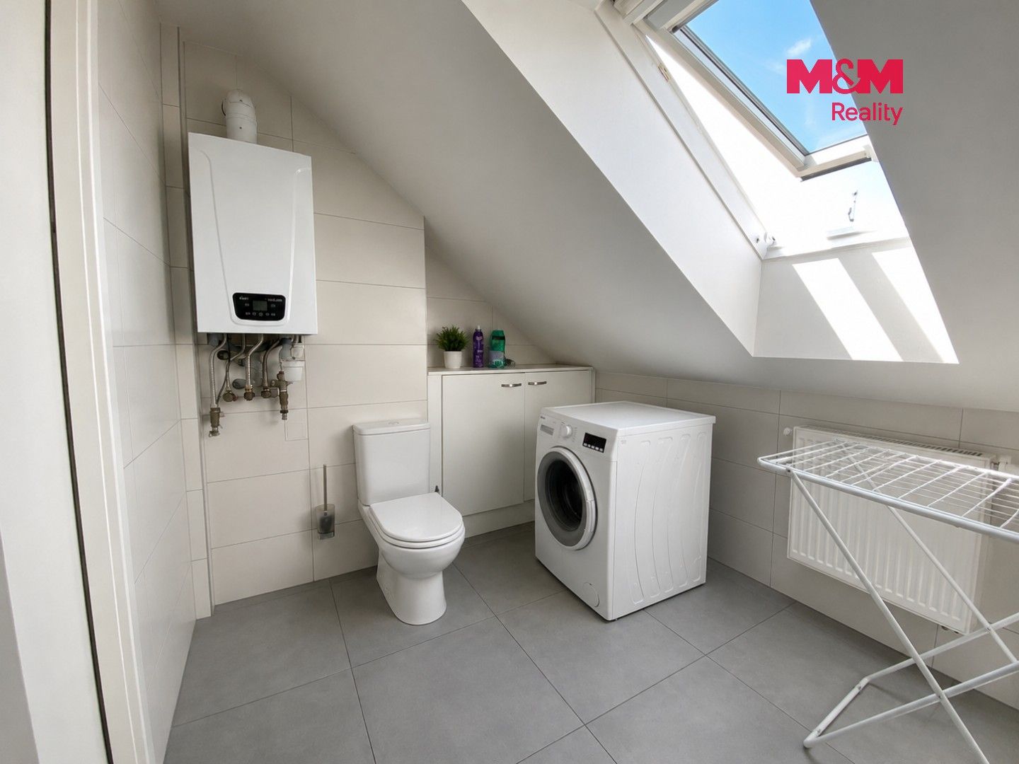 Pronájem bytu 1+kk 250 m² - foto 6