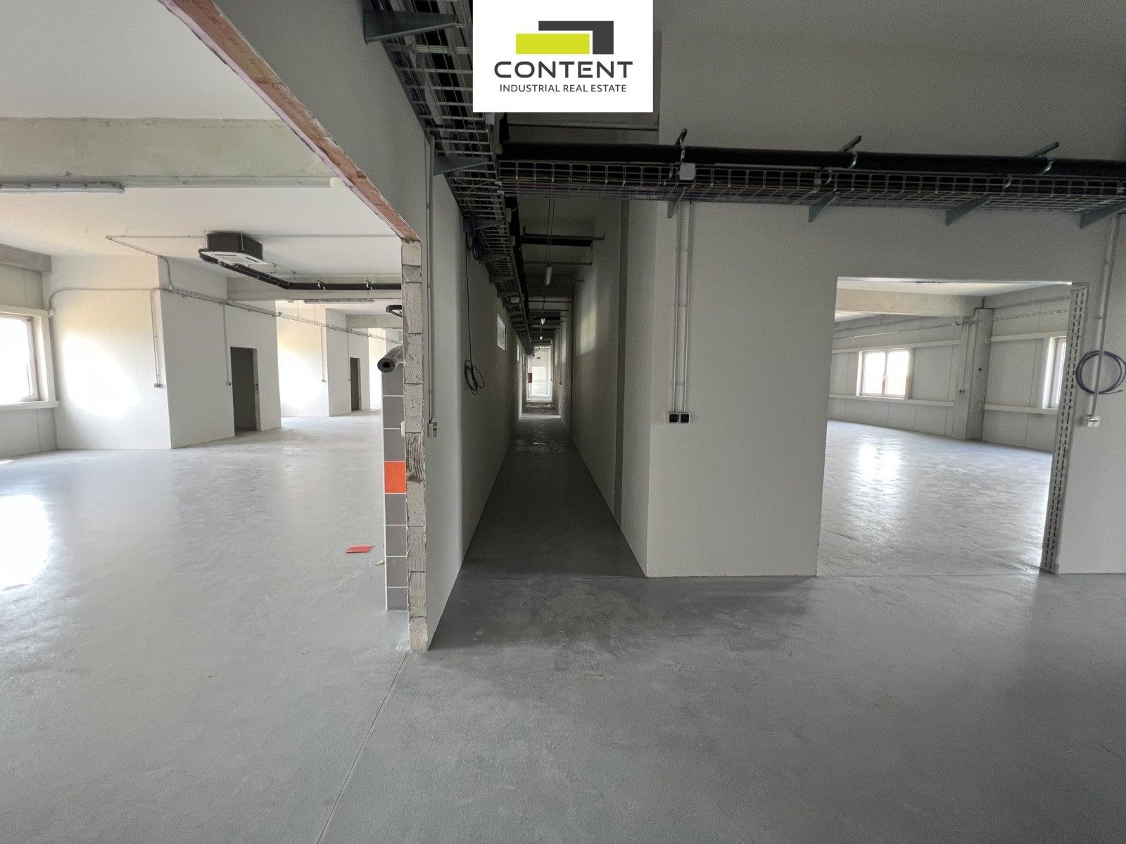 Pronájem komerčního prostoru 1838 m² - foto 10