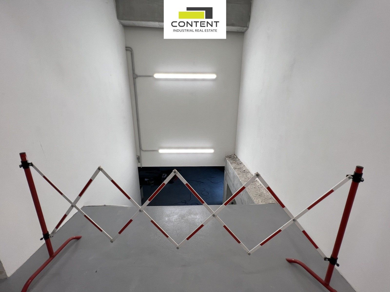 Pronájem komerčního prostoru 1838 m² - foto 13