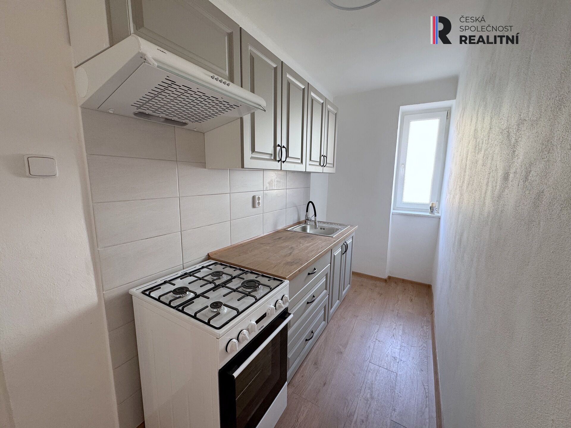 Pronájem bytu 3+1 60 m² - foto 3