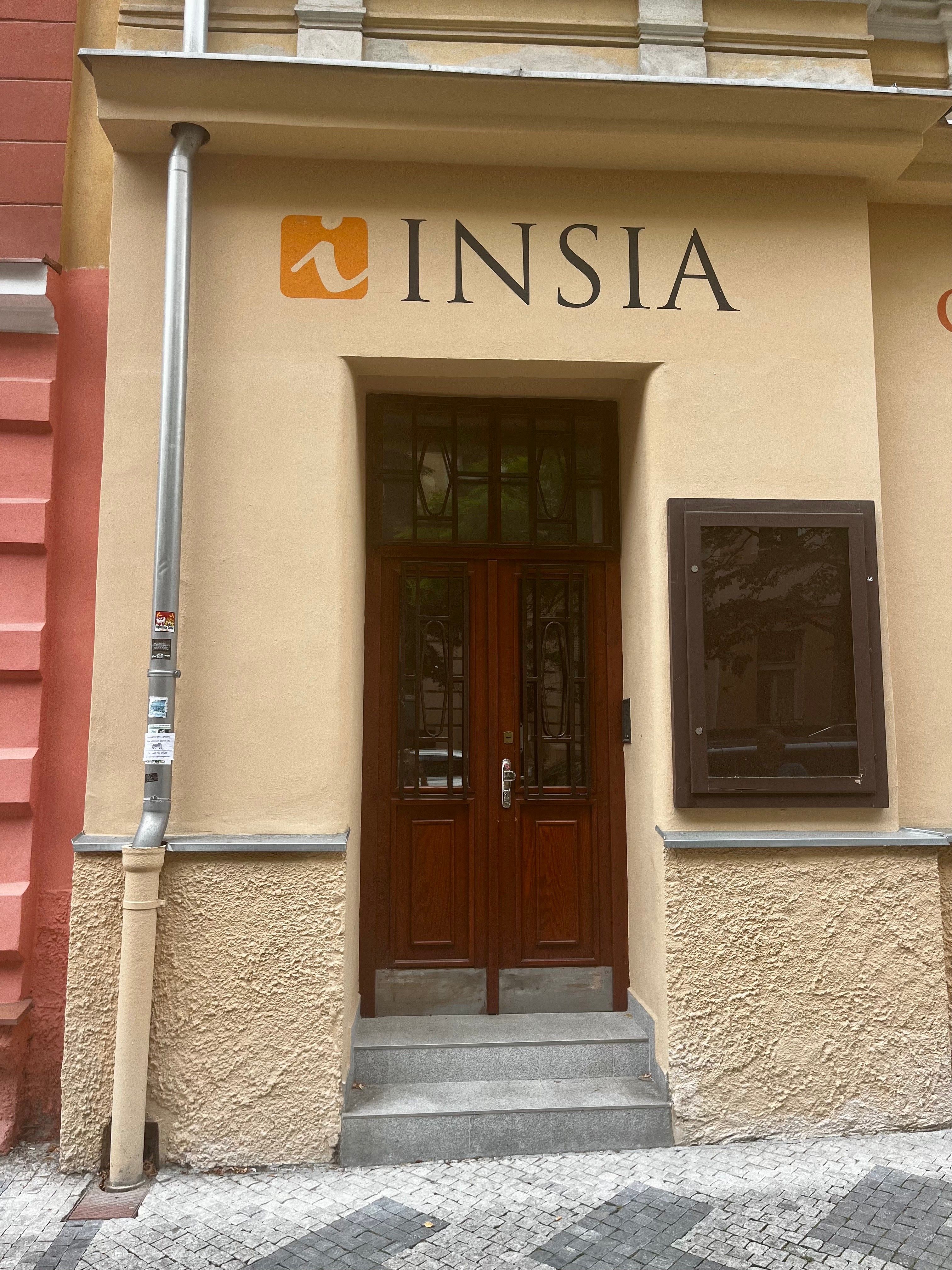Pronájem bytu 3+1 70 m² - foto 1
