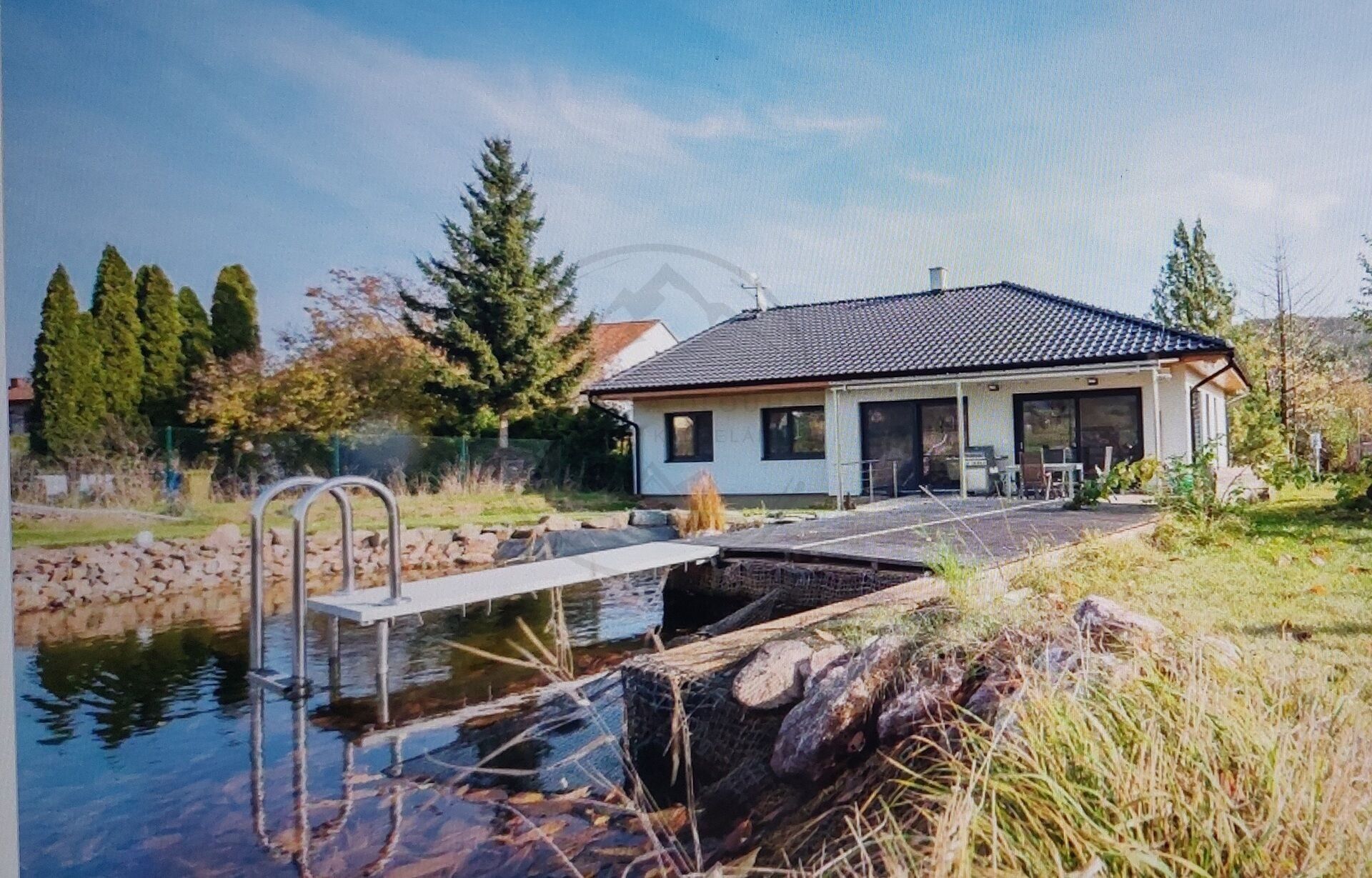 Prodej pozemku 1650 m² - foto 1