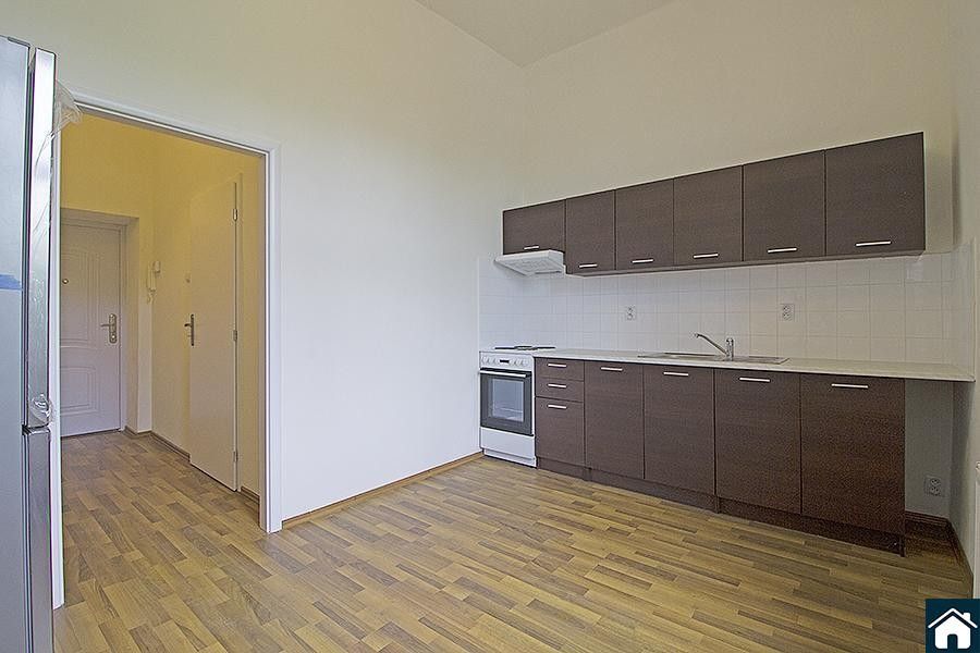 Pronájem bytu 2+kk 48 m² - foto 4
