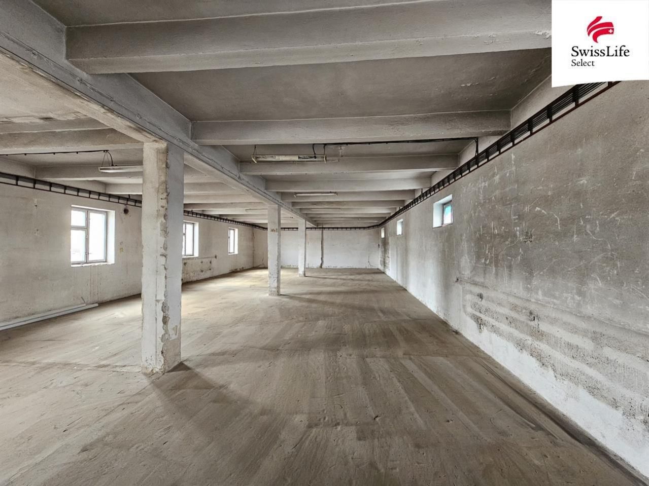 Pronájem komerčního prostoru 206 m² - foto 1