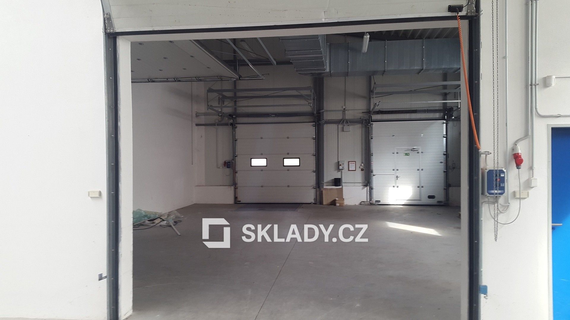 Pronájem komerčního prostoru 2700 m² - foto 4