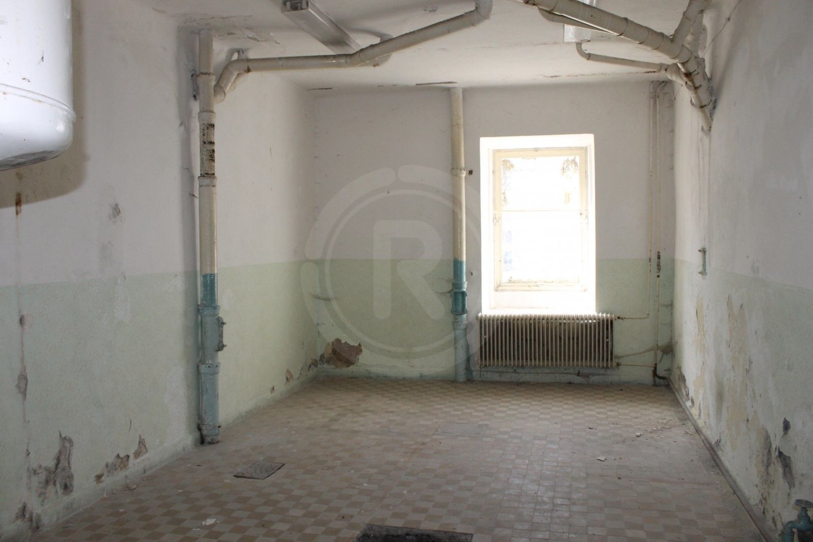 Prodej komerčního prostoru 2355 m² - foto 10