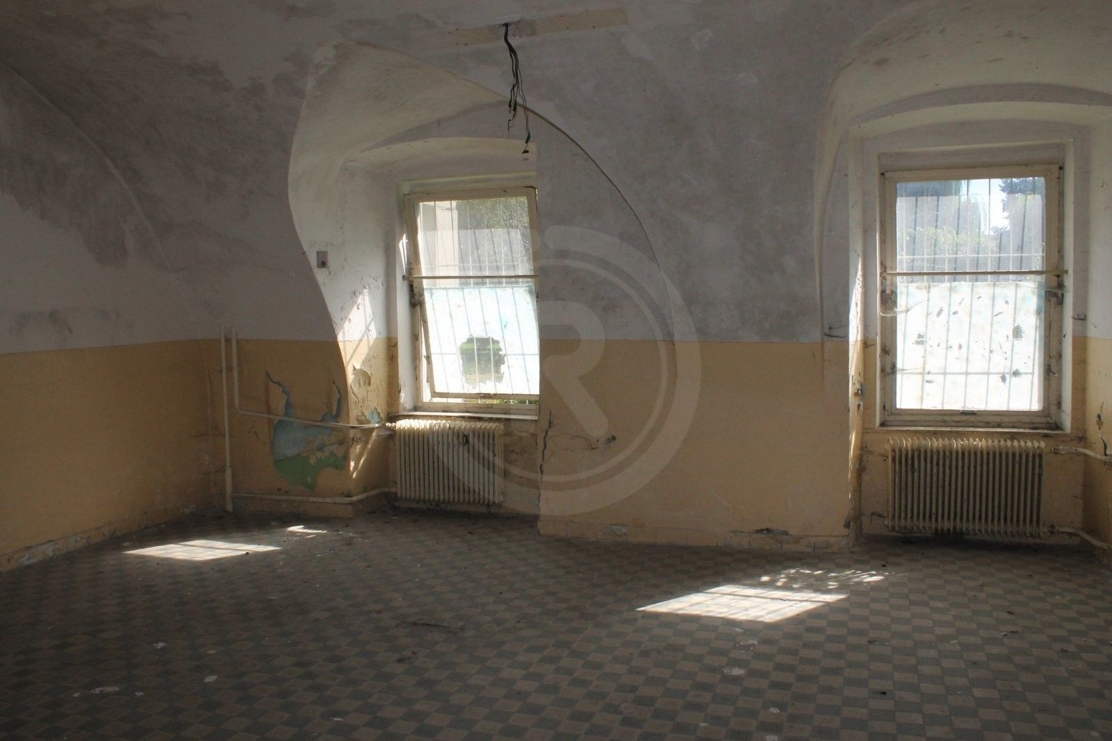 Prodej komerčního prostoru 2355 m² - foto 9