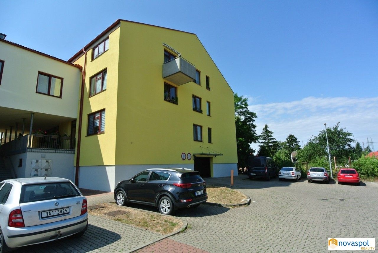 Pronájem bytu 3+kk 106 m² - foto 14