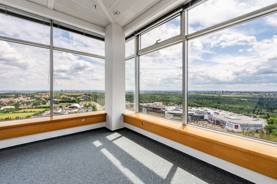 Pronájem komerčního prostoru 280 m² - foto 6