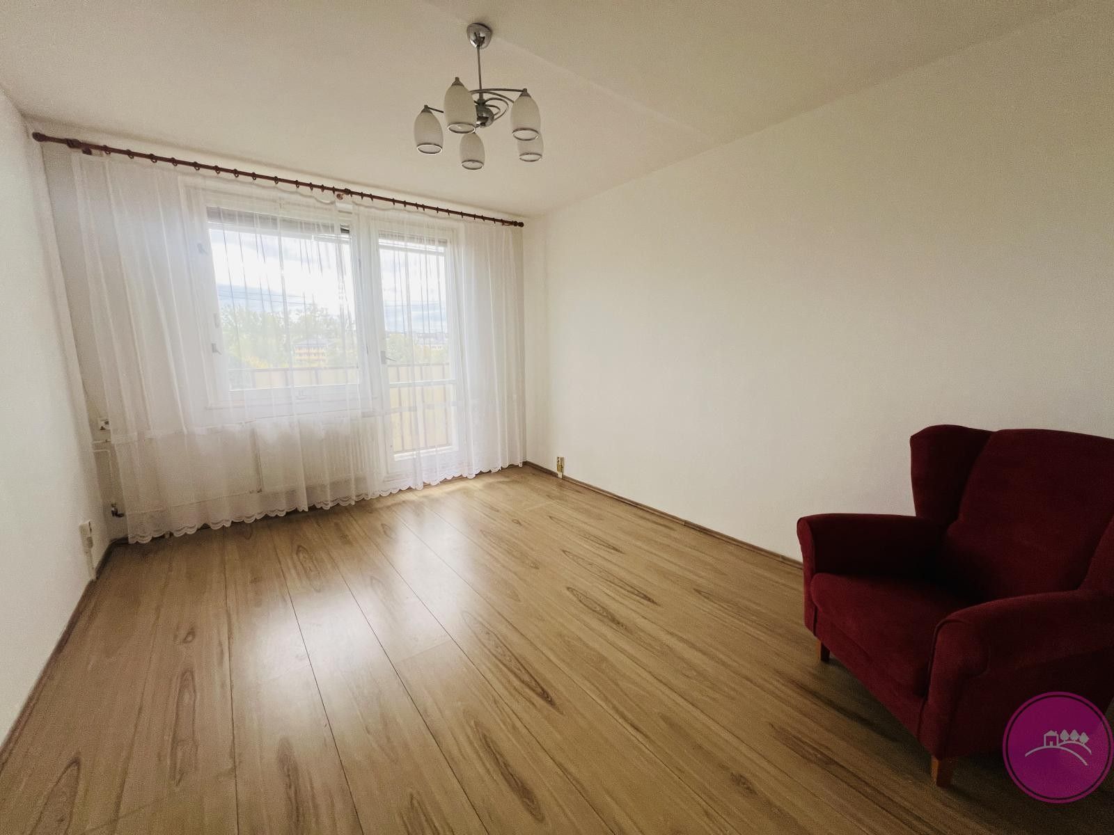 Pronájem bytu 2+kk 50 m² - foto 3