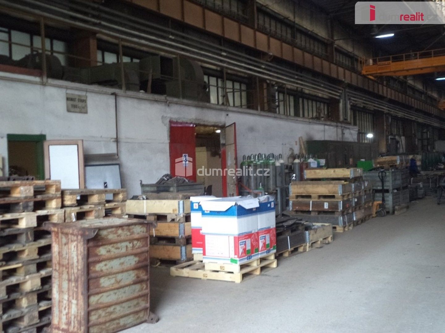 Pronájem komerčního prostoru 1800 m² - foto 5