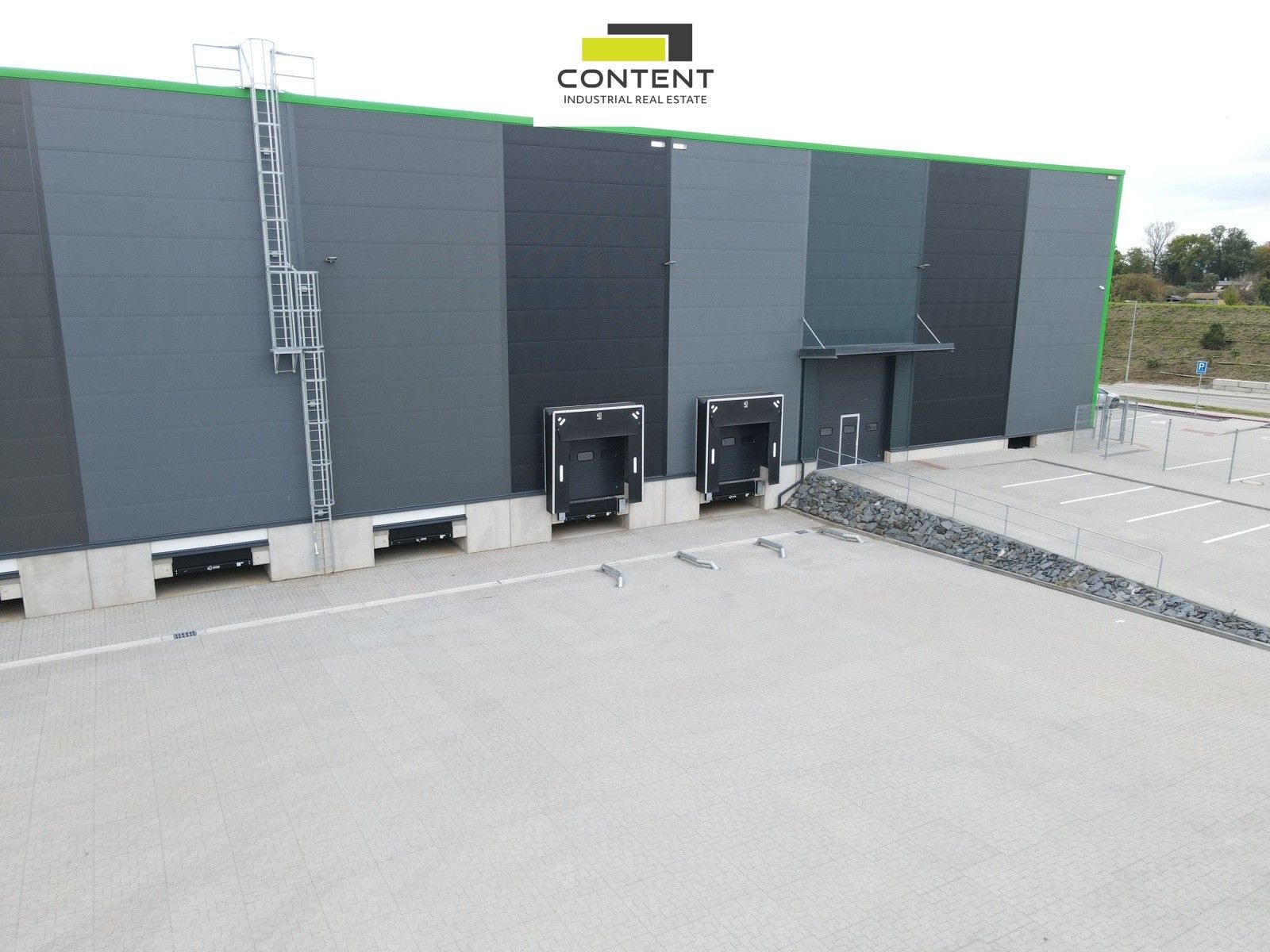 Pronájem komerčního prostoru 5121 m² - foto 13