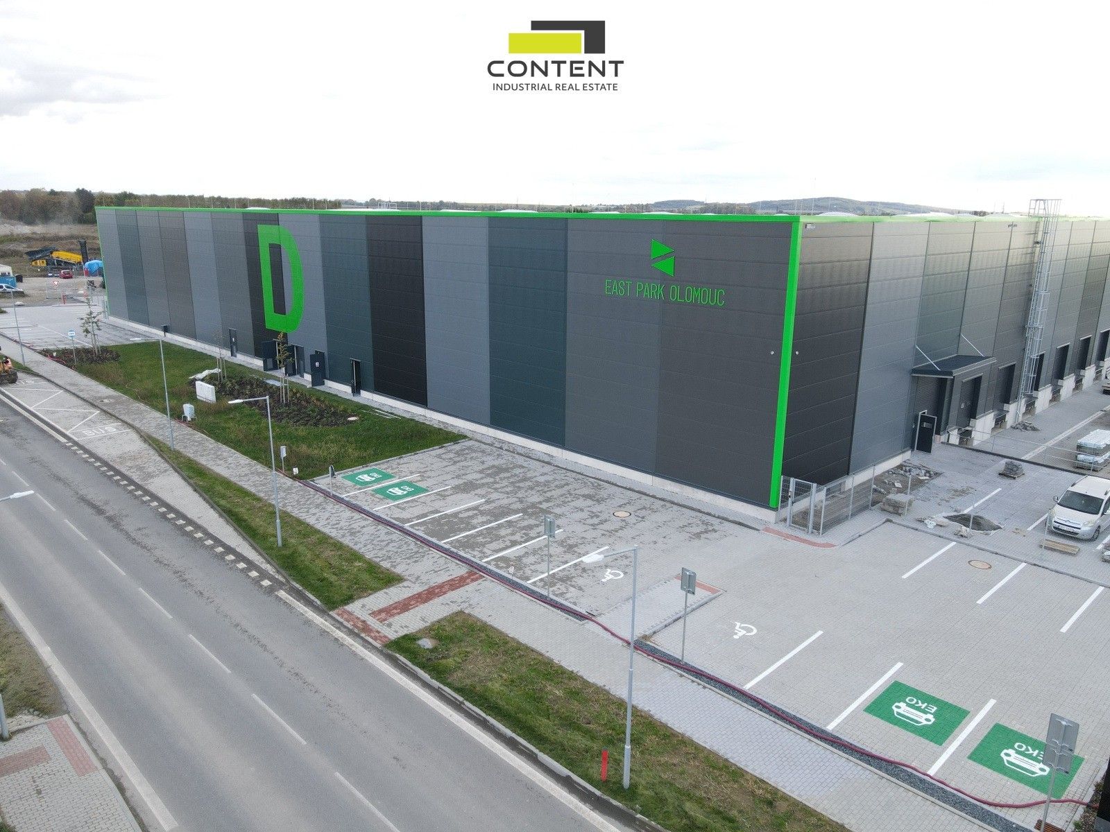 Pronájem komerčního prostoru 5121 m² - foto 14
