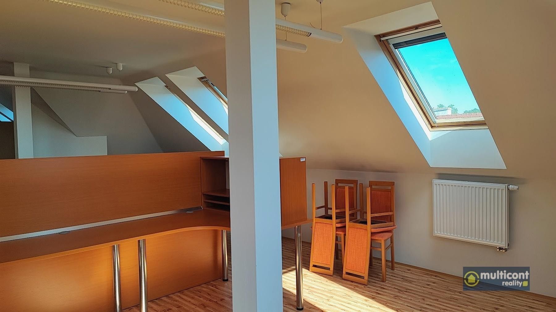 Pronájem komerčního prostoru 118 m² - foto 7