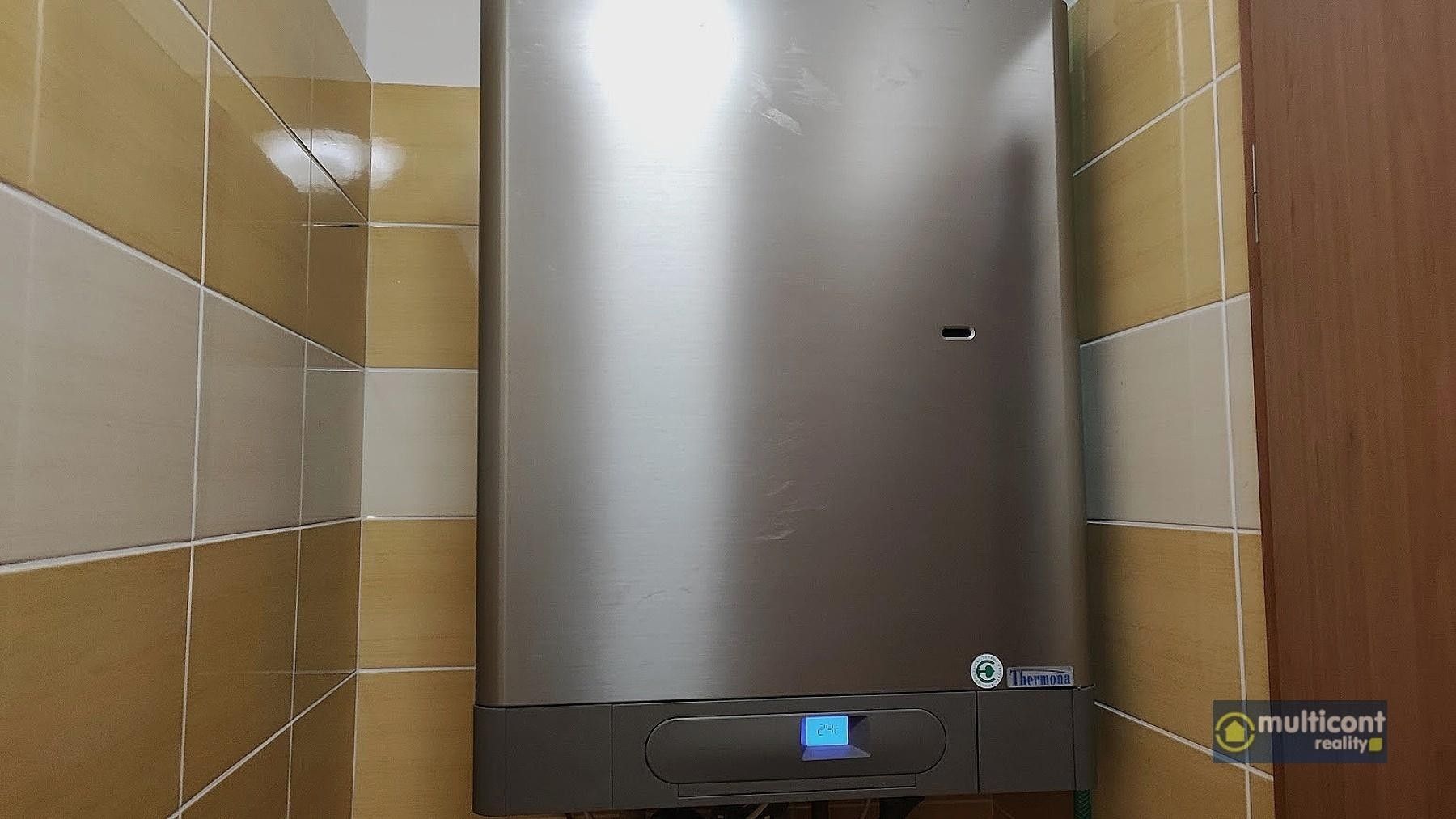 Pronájem komerčního prostoru 118 m² - foto 19