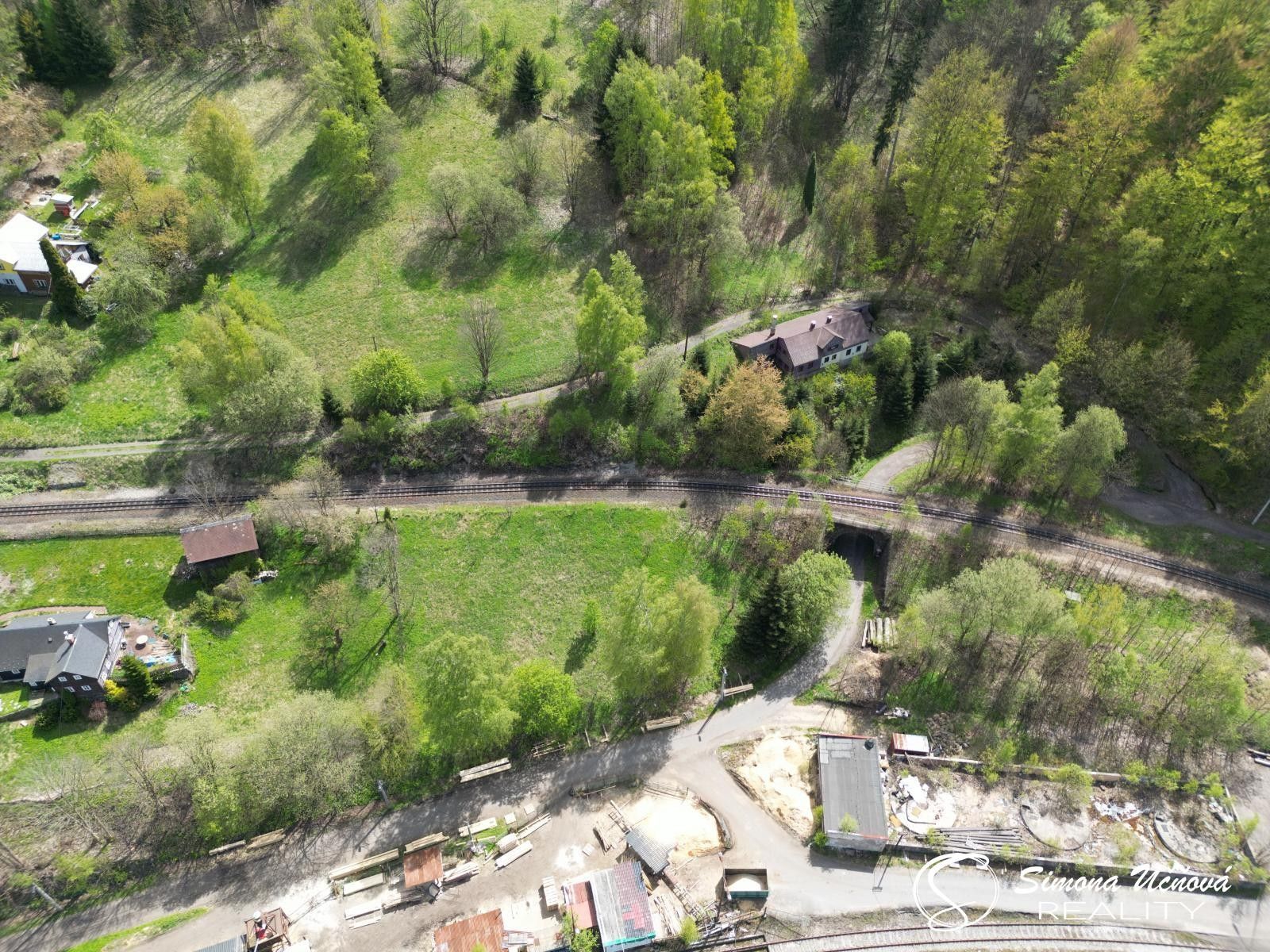 Prodej pozemku 1237 m² - foto 5