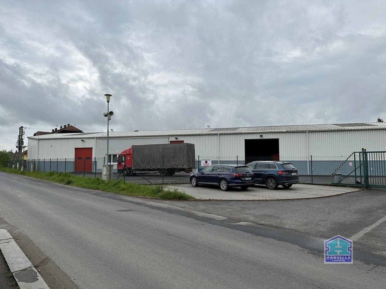 Prodej komerčního prostoru 2500 m² - foto 4