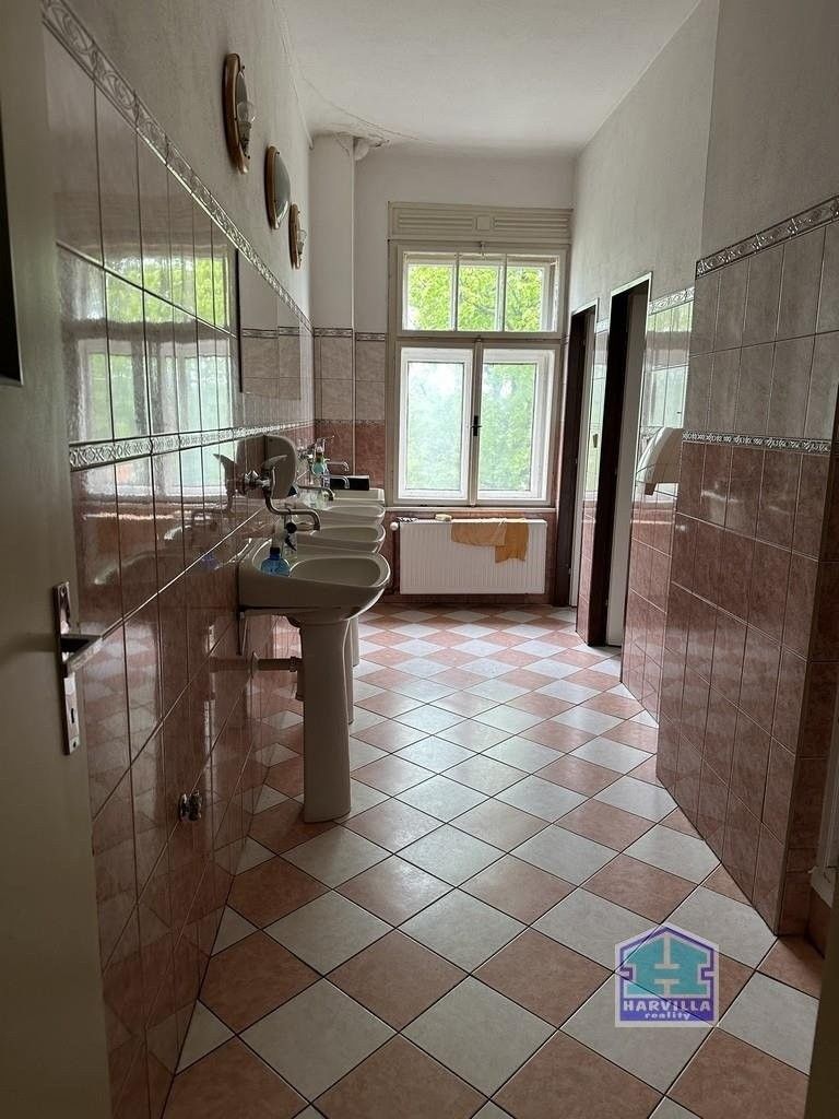 Prodej komerčního prostoru 2500 m² - foto 25
