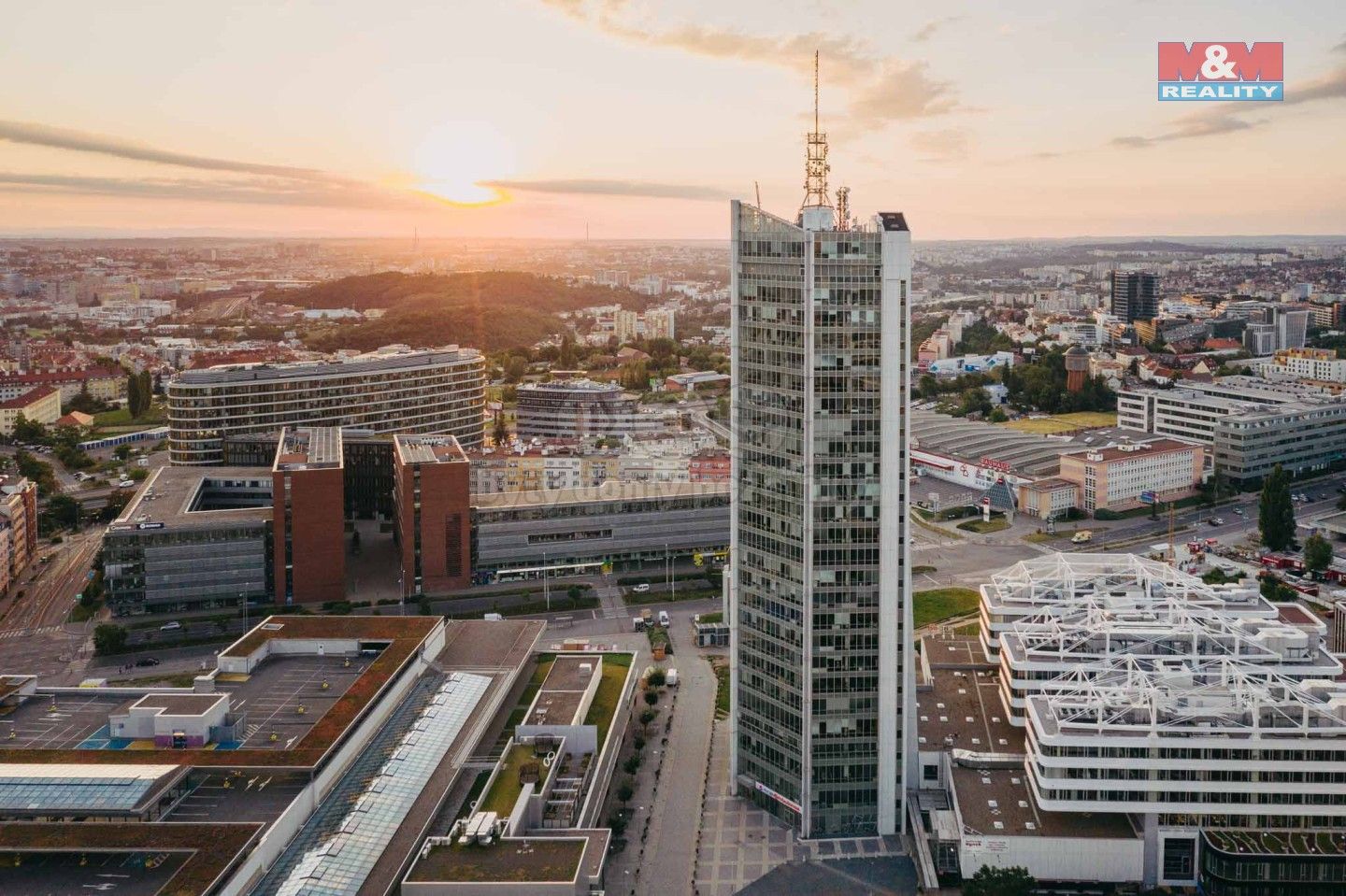Pronájem komerčního prostoru 150 m² - foto 4