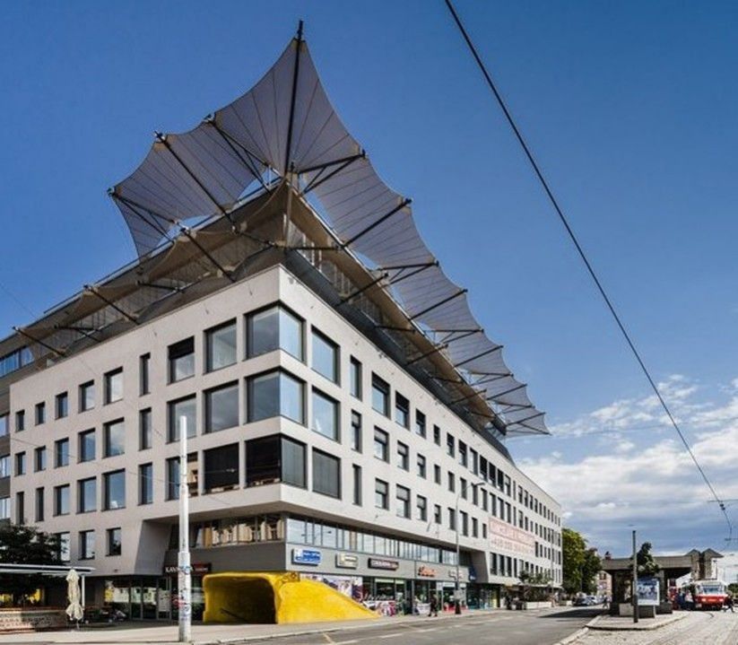 Pronájem komerčního prostoru 539 m² - foto 1