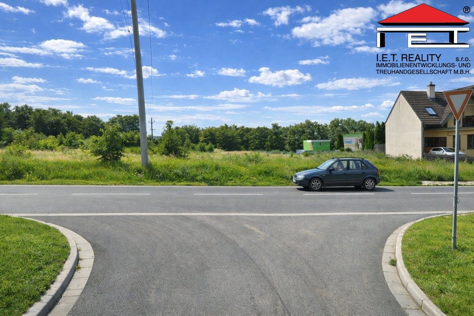 Prodej pozemku 9335 m² - foto 2