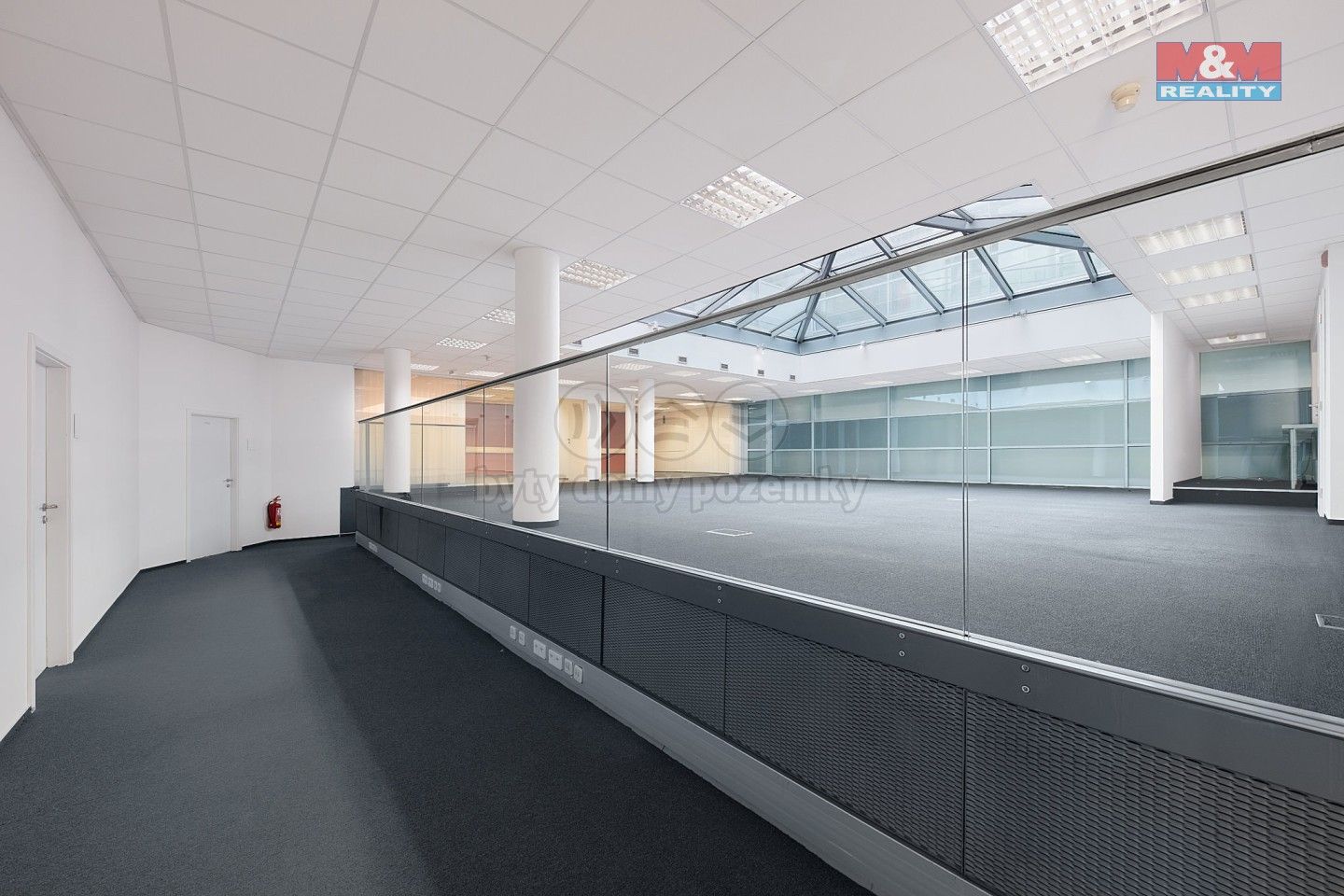 Pronájem komerčního prostoru 300 m² - foto 4