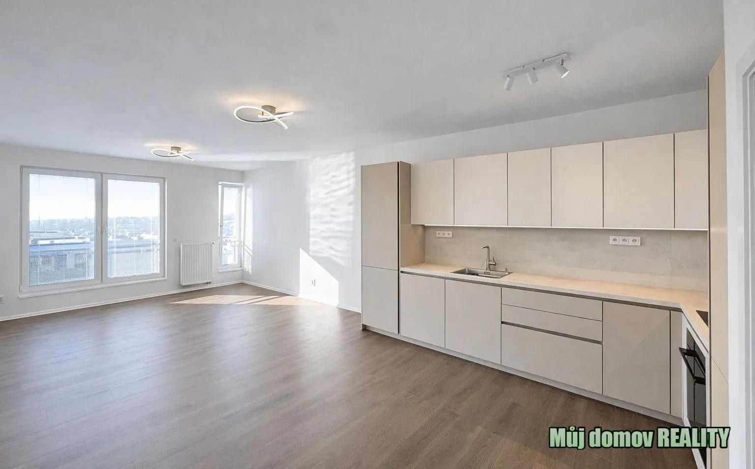 Pronájem bytu 3+kk 92 m² - foto 4