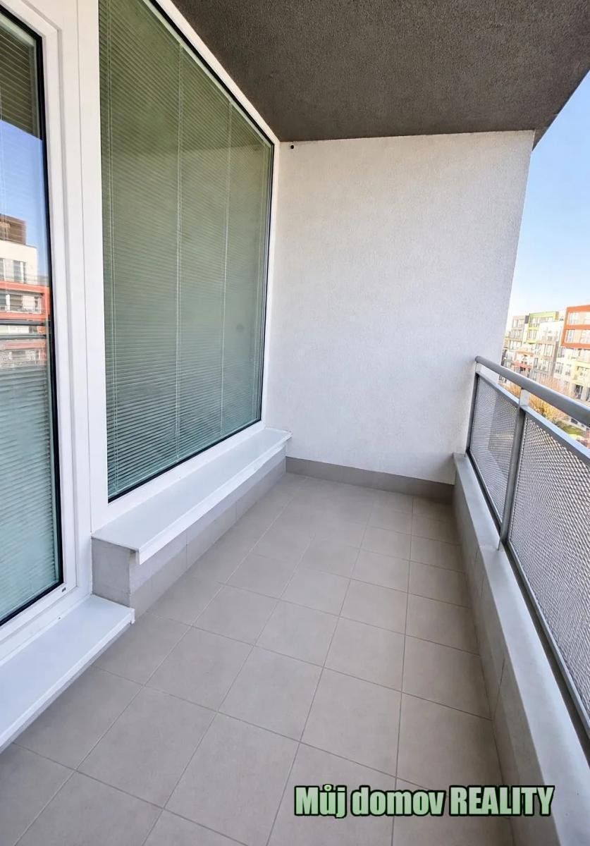 Pronájem bytu 3+kk 92 m² - foto 6