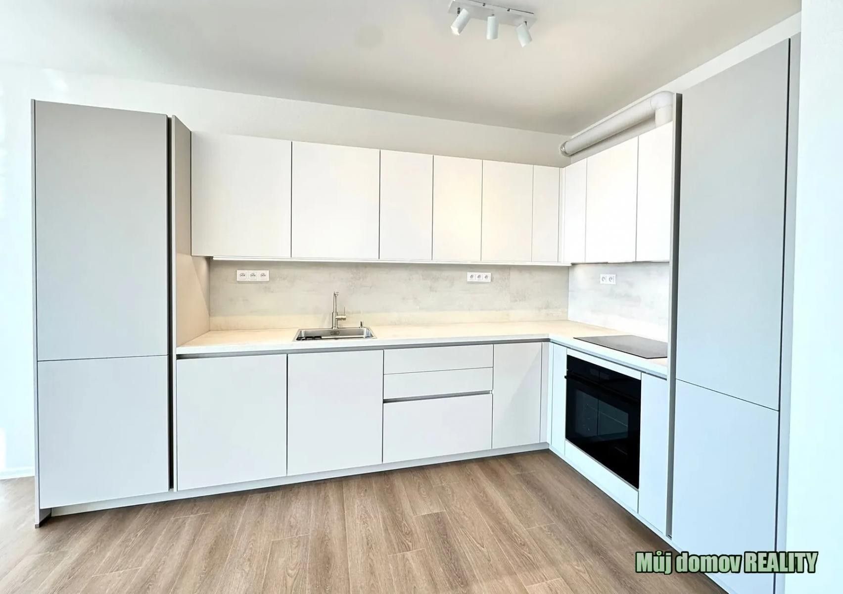 Pronájem bytu 3+kk 92 m² - foto 7