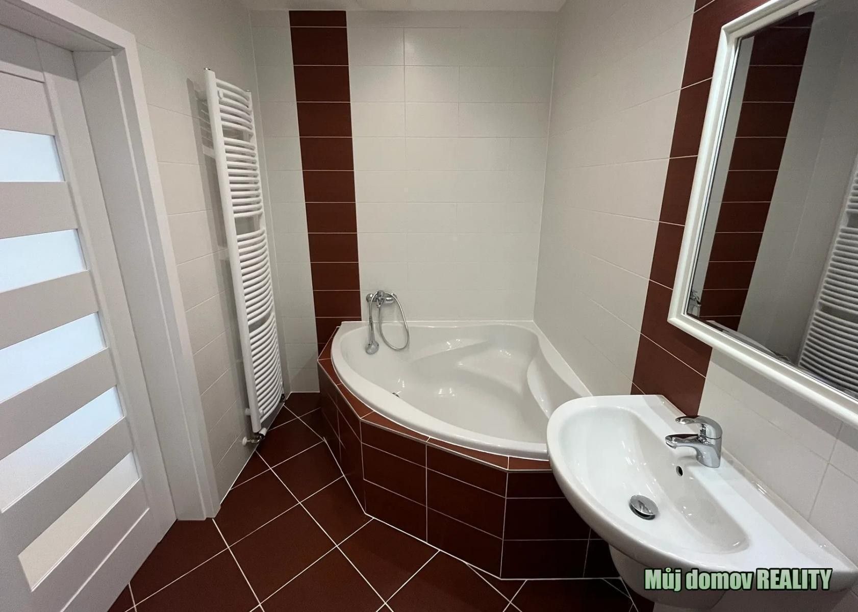 Pronájem bytu 3+kk 92 m² - foto 15