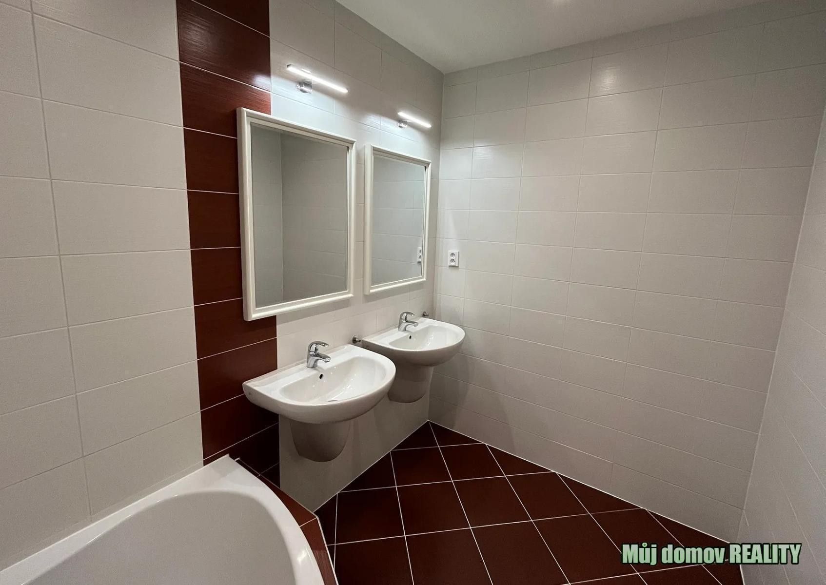 Pronájem bytu 3+kk 92 m² - foto 16