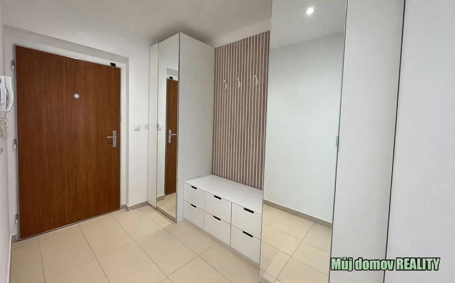 Pronájem bytu 3+kk 92 m² - foto 18