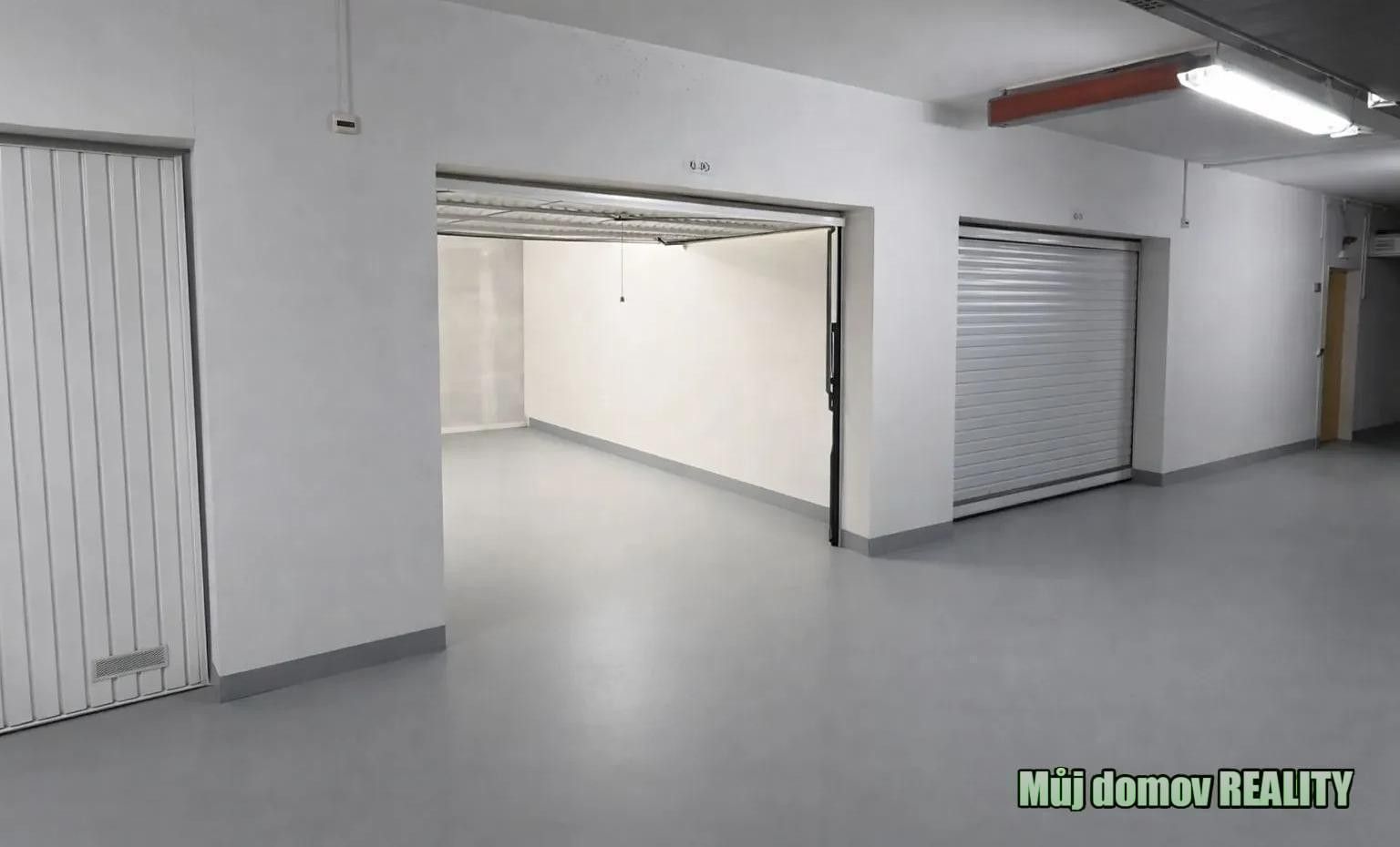 Pronájem bytu 3+kk 92 m² - foto 22