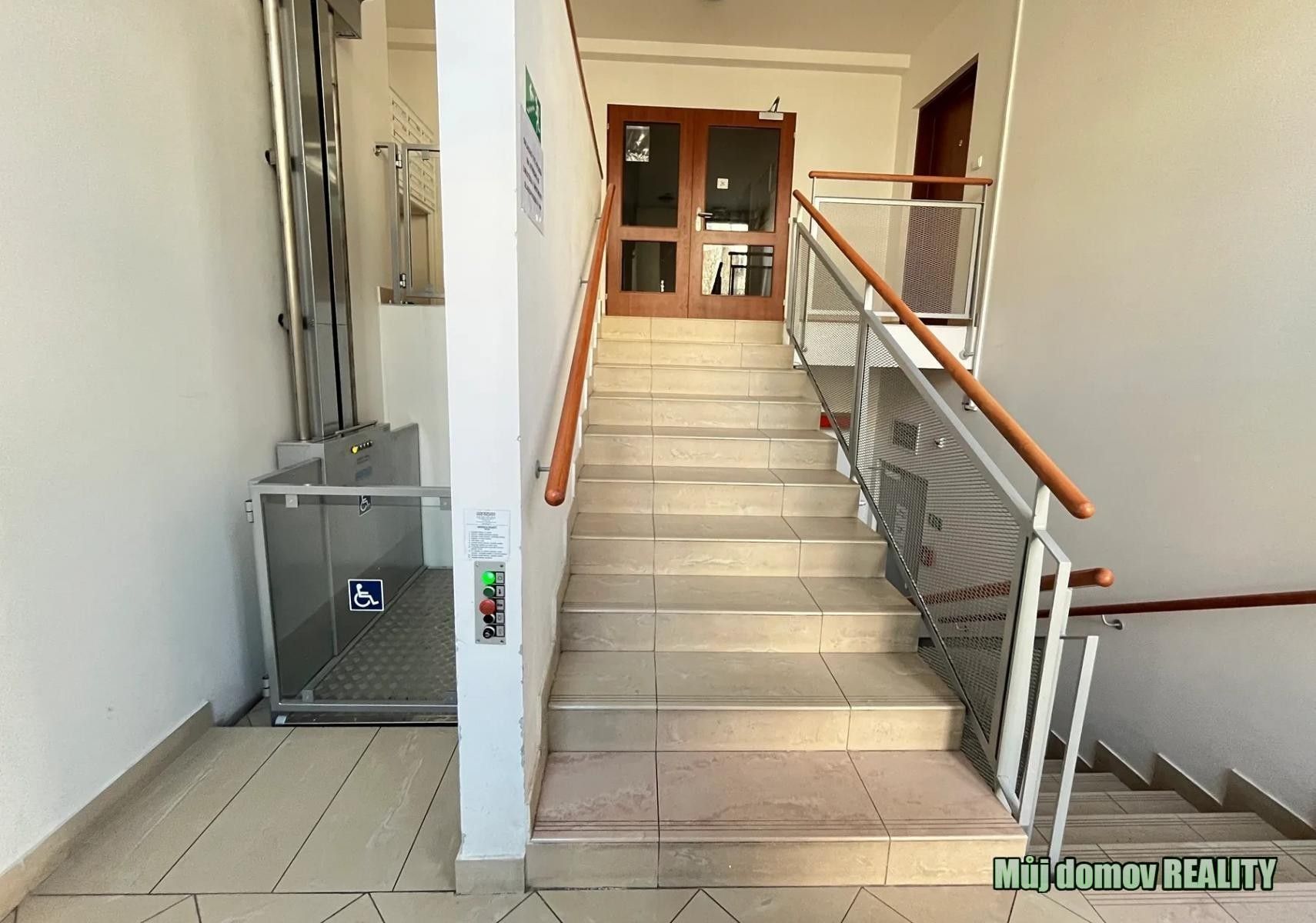 Pronájem bytu 3+kk 92 m² - foto 21