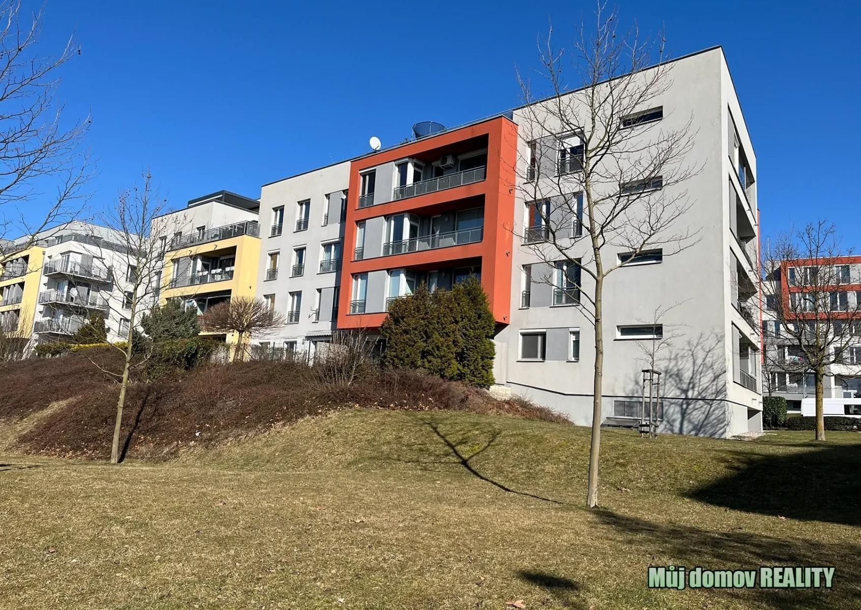 Pronájem bytu 3+kk 92 m² - foto 23