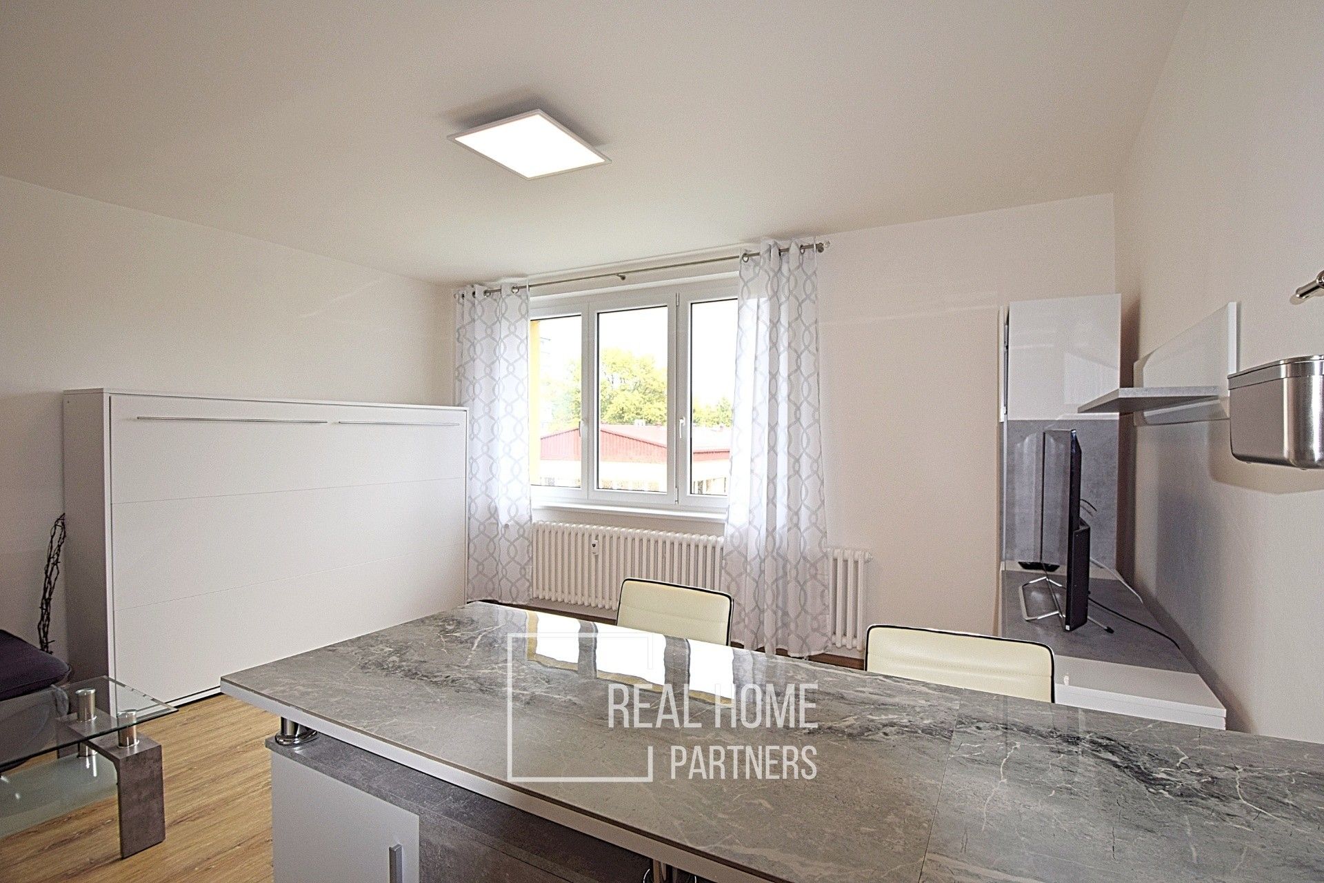 Pronájem bytu 1+kk 31 m² - foto 4