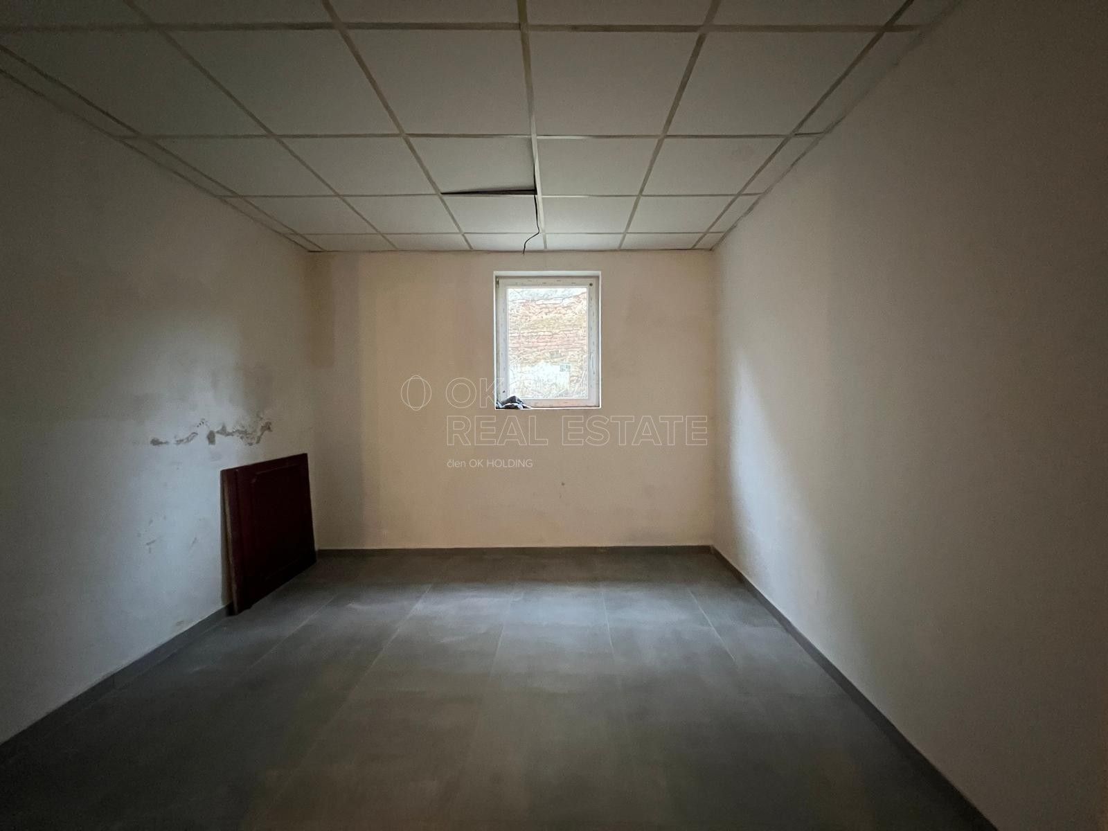 Pronájem komerčního prostoru 107 m² - foto 2