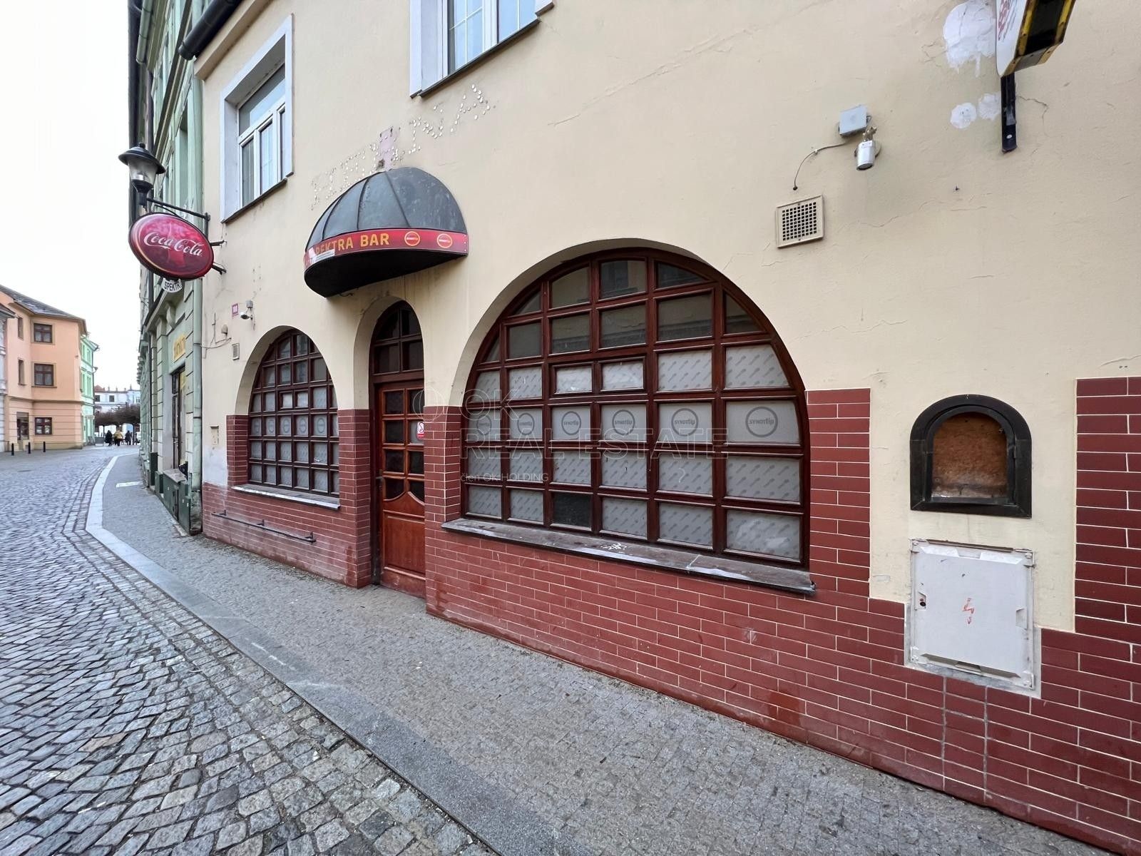 Pronájem komerčního prostoru 107 m² - foto 1