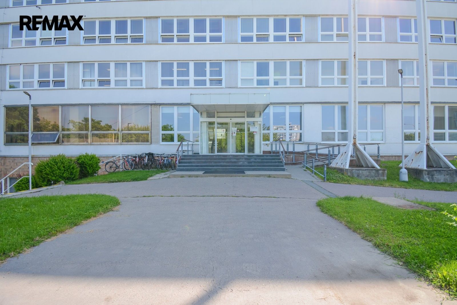 Pronájem komerčního prostoru 321 m² - foto 12