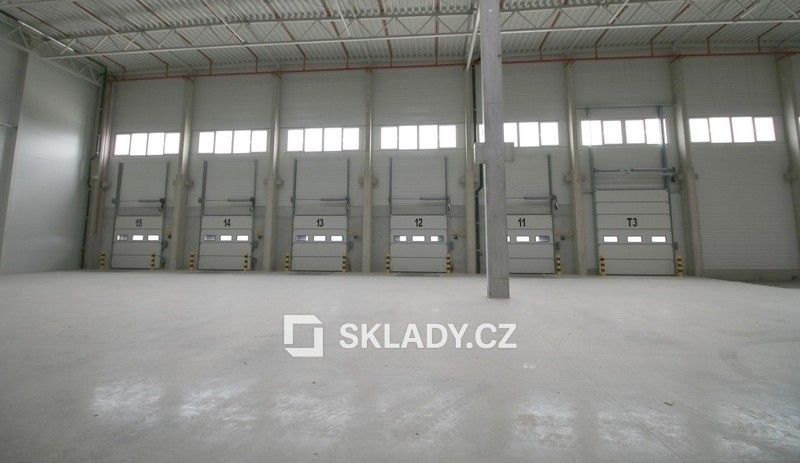 Pronájem komerčního prostoru 5800 m² - foto 2